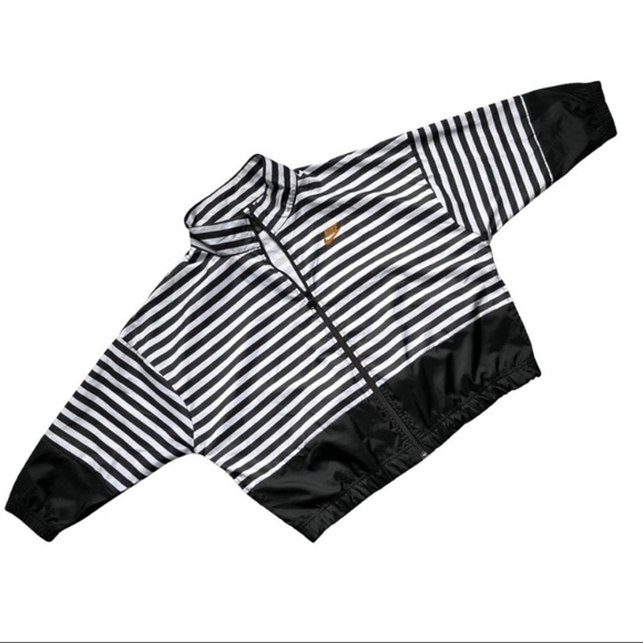 Nike Women's Striped Black and White Bomber Jacket - Picture 4 of 4